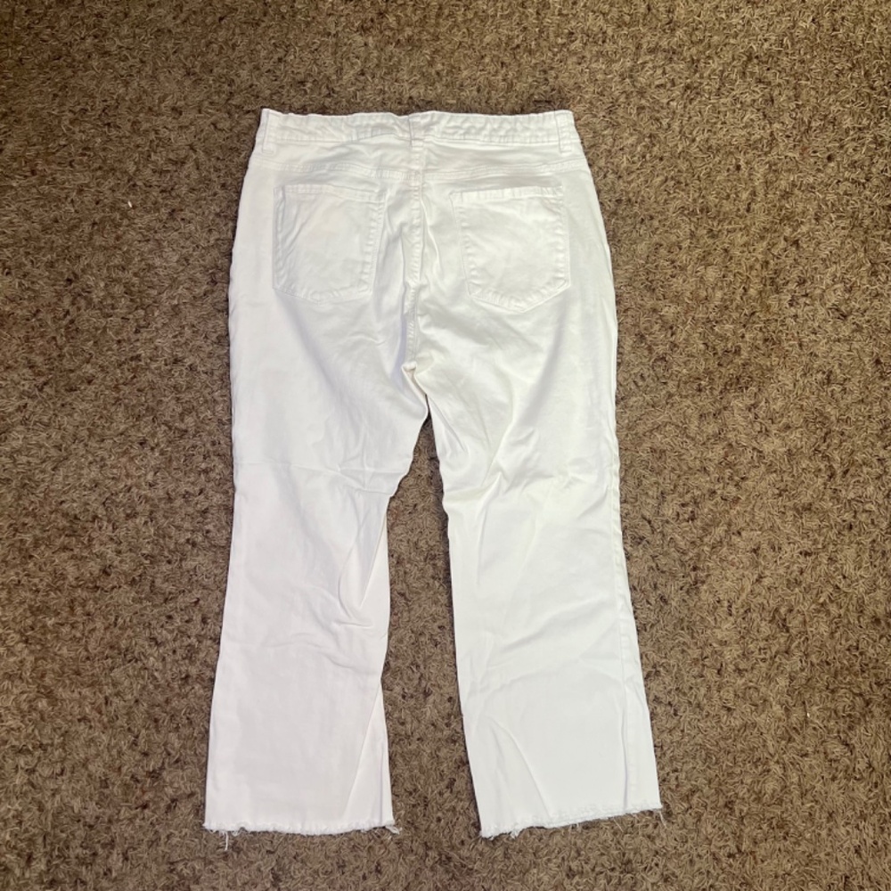 Style & Co White Straight Crop Jeans | Size 18P - Picture 4 of 4